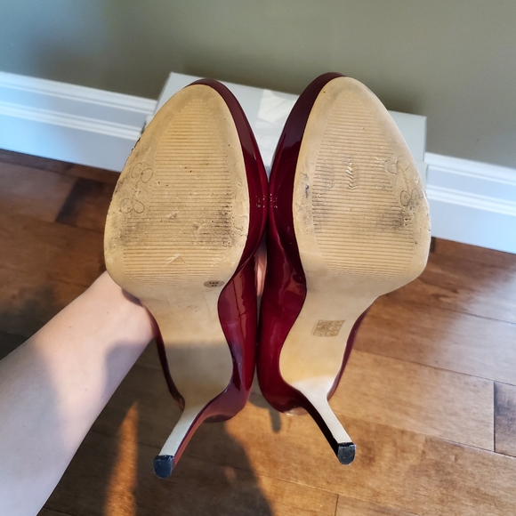 Jessica Simpson red patent leather platform pumps, size 10M - Picture 5 of 6